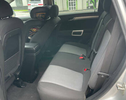 Сірий Шевроле Каптіва, об'ємом двигуна 2.38 л та пробігом 170 тис. км за 8300 $, фото 14 на Automoto.ua