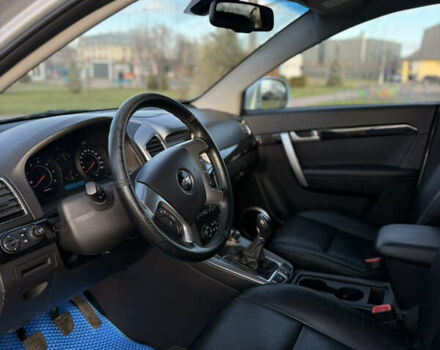 Сірий Шевроле Каптіва, об'ємом двигуна 2.41 л та пробігом 147 тис. км за 13500 $, фото 15 на Automoto.ua