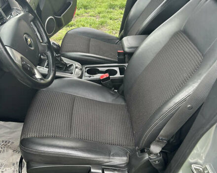 Серый Шевроле Каптива, объемом двигателя 2.23 л и пробегом 145 тыс. км за 11200 $, фото 22 на Automoto.ua