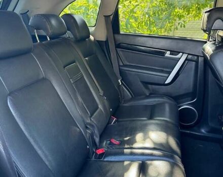 Серый Шевроле Каптива, объемом двигателя 2.2 л и пробегом 182 тыс. км за 11000 $, фото 8 на Automoto.ua