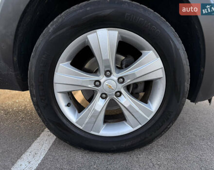Сірий Шевроле Каптіва, об'ємом двигуна 2.41 л та пробігом 147 тис. км за 13500 $, фото 27 на Automoto.ua