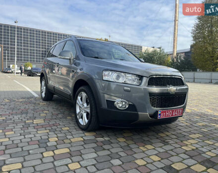 Серый Шевроле Каптива, объемом двигателя 2.2 л и пробегом 209 тыс. км за 12500 $, фото 8 на Automoto.ua