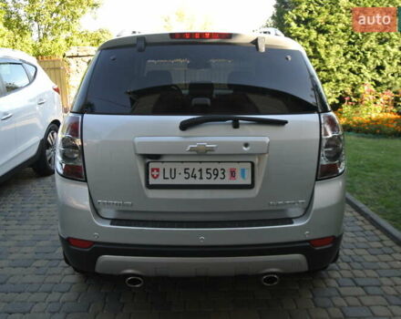 Серый Шевроле Каптива, объемом двигателя 2.2 л и пробегом 77 тыс. км за 13950 $, фото 3 на Automoto.ua