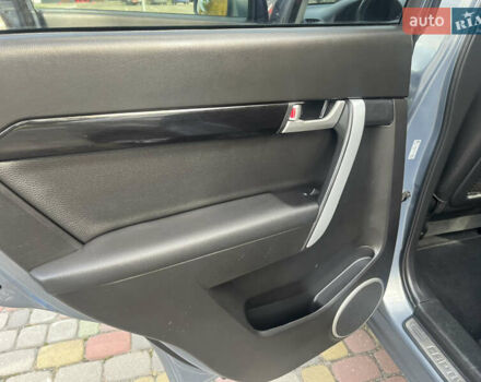 Серый Шевроле Каптива, объемом двигателя 2.2 л и пробегом 209 тыс. км за 12500 $, фото 20 на Automoto.ua