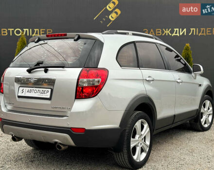 Серый Шевроле Каптива, объемом двигателя 2.2 л и пробегом 150 тыс. км за 11500 $, фото 2 на Automoto.ua