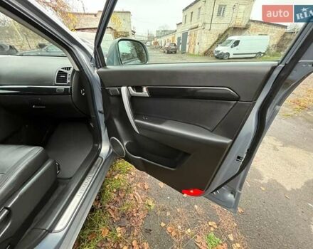 Серый Шевроле Каптива, объемом двигателя 2.2 л и пробегом 210 тыс. км за 11900 $, фото 40 на Automoto.ua