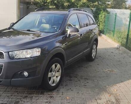 Серый Шевроле Каптива, объемом двигателя 2.2 л и пробегом 235 тыс. км за 12000 $, фото 2 на Automoto.ua