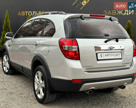 Серый Шевроле Каптива, объемом двигателя 2.2 л и пробегом 150 тыс. км за 11500 $, фото 11 на Automoto.ua
