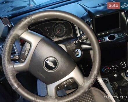 Серый Шевроле Каптива, объемом двигателя 2.2 л и пробегом 235 тыс. км за 12000 $, фото 11 на Automoto.ua