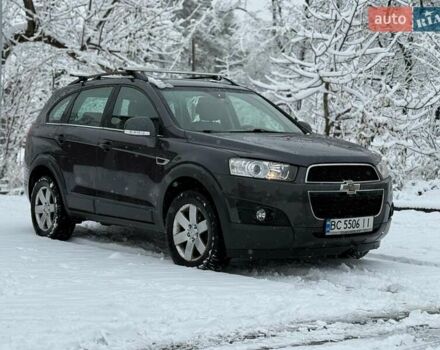 Серый Шевроле Каптива, объемом двигателя 2.2 л и пробегом 270 тыс. км за 8999 $, фото 3 на Automoto.ua