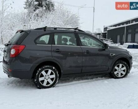 Серый Шевроле Каптива, объемом двигателя 2.2 л и пробегом 270 тыс. км за 8999 $, фото 16 на Automoto.ua