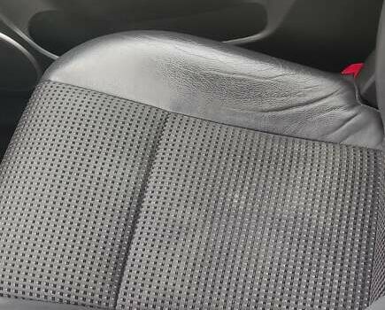 Серый Шевроле Каптива, объемом двигателя 2.2 л и пробегом 235 тыс. км за 12000 $, фото 19 на Automoto.ua