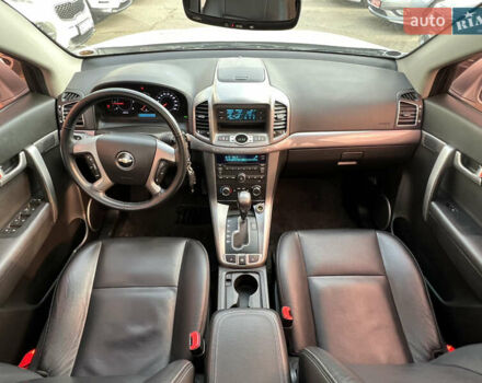 Серый Шевроле Каптива, объемом двигателя 2.2 л и пробегом 150 тыс. км за 12500 $, фото 18 на Automoto.ua