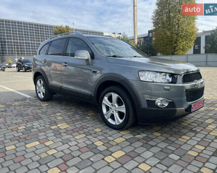 Серый Шевроле Каптива, объемом двигателя 2.2 л и пробегом 209 тыс. км за 12500 $, фото 7 на Automoto.ua