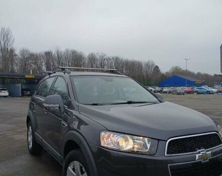 Серый Шевроле Каптива, объемом двигателя 2.2 л и пробегом 270 тыс. км за 9200 $, фото 1 на Automoto.ua