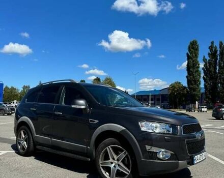 Серый Шевроле Каптива, объемом двигателя 2.2 л и пробегом 182 тыс. км за 11000 $, фото 2 на Automoto.ua