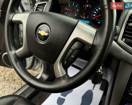 Серый Шевроле Каптива, объемом двигателя 2.2 л и пробегом 150 тыс. км за 11500 $, фото 30 на Automoto.ua