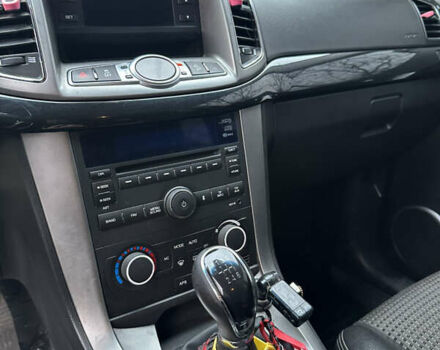 Серый Шевроле Каптива, объемом двигателя 2.2 л и пробегом 220 тыс. км за 11000 $, фото 10 на Automoto.ua