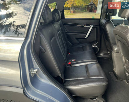 Серый Шевроле Каптива, объемом двигателя 2.2 л и пробегом 209 тыс. км за 12500 $, фото 25 на Automoto.ua