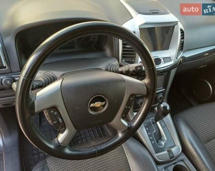 Серый Шевроле Каптива, объемом двигателя 2.23 л и пробегом 152 тыс. км за 11100 $, фото 30 на Automoto.ua