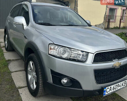 Серый Шевроле Каптива, объемом двигателя 2.23 л и пробегом 145 тыс. км за 11200 $, фото 4 на Automoto.ua