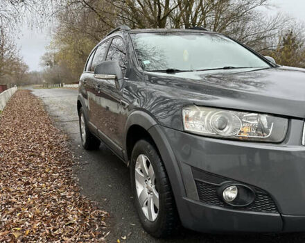 Серый Шевроле Каптива, объемом двигателя 2.2 л и пробегом 220 тыс. км за 11000 $, фото 3 на Automoto.ua