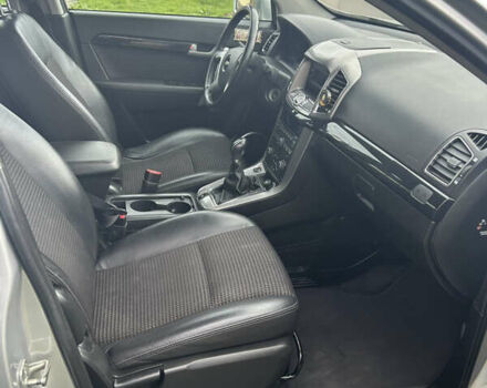 Серый Шевроле Каптива, объемом двигателя 2.23 л и пробегом 145 тыс. км за 11200 $, фото 16 на Automoto.ua