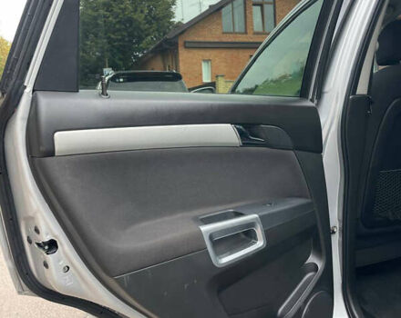 Сірий Шевроле Каптіва, об'ємом двигуна 2.38 л та пробігом 170 тис. км за 8300 $, фото 15 на Automoto.ua