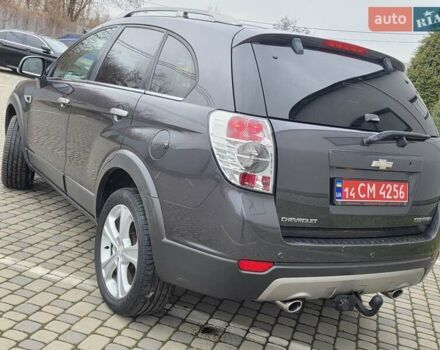 Серый Шевроле Каптива, объемом двигателя 2.2 л и пробегом 182 тыс. км за 11950 $, фото 20 на Automoto.ua