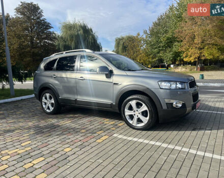 Серый Шевроле Каптива, объемом двигателя 2.2 л и пробегом 209 тыс. км за 12500 $, фото 4 на Automoto.ua