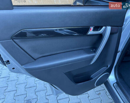 Серый Шевроле Каптива, объемом двигателя 2.23 л и пробегом 229 тыс. км за 10900 $, фото 20 на Automoto.ua