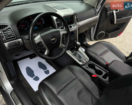 Серый Шевроле Каптива, объемом двигателя 2.2 л и пробегом 150 тыс. км за 11500 $, фото 18 на Automoto.ua