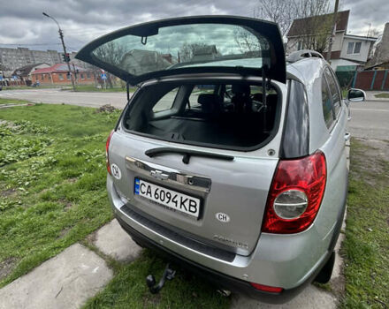 Серый Шевроле Каптива, объемом двигателя 2.23 л и пробегом 145 тыс. км за 11200 $, фото 13 на Automoto.ua