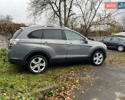 Серый Шевроле Каптива, объемом двигателя 2.2 л и пробегом 210 тыс. км за 11900 $, фото 9 на Automoto.ua