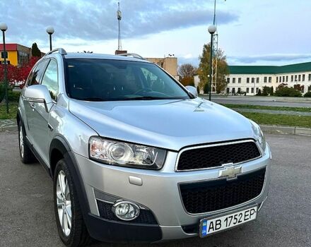 Серый Шевроле Каптива, объемом двигателя 2.2 л и пробегом 285 тыс. км за 10500 $, фото 1 на Automoto.ua