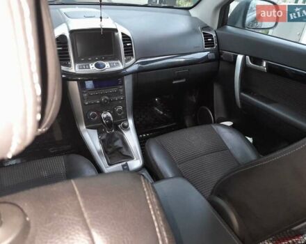 Серый Шевроле Каптива, объемом двигателя 2.2 л и пробегом 273 тыс. км за 10199 $, фото 7 на Automoto.ua