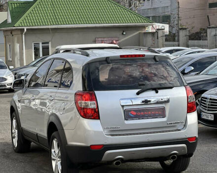 Серый Шевроле Каптива, объемом двигателя 2.2 л и пробегом 150 тыс. км за 12500 $, фото 6 на Automoto.ua