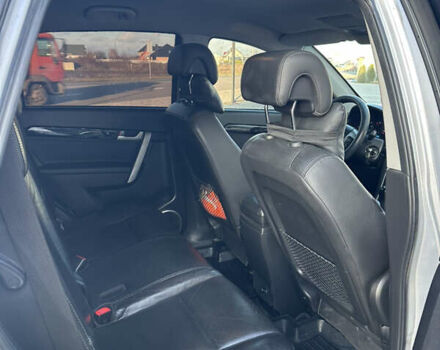 Серый Шевроле Каптива, объемом двигателя 2.23 л и пробегом 258 тыс. км за 10400 $, фото 8 на Automoto.ua