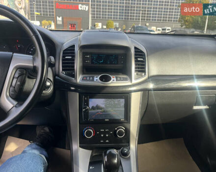 Серый Шевроле Каптива, объемом двигателя 2.2 л и пробегом 209 тыс. км за 12500 $, фото 16 на Automoto.ua