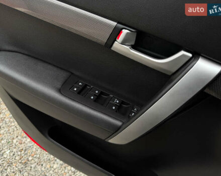 Серый Шевроле Каптива, объемом двигателя 2.2 л и пробегом 150 тыс. км за 11500 $, фото 21 на Automoto.ua