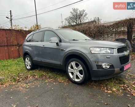 Серый Шевроле Каптива, объемом двигателя 2.2 л и пробегом 210 тыс. км за 11900 $, фото 8 на Automoto.ua