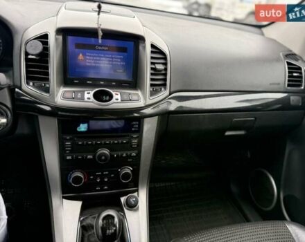 Серый Шевроле Каптива, объемом двигателя 2.2 л и пробегом 270 тыс. км за 8999 $, фото 42 на Automoto.ua