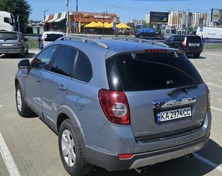 Сірий Шевроле Каптіва, об'ємом двигуна 2.4 л та пробігом 203 тис. км за 9400 $, фото 2 на Automoto.ua