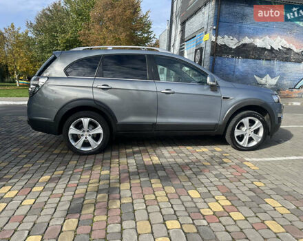 Серый Шевроле Каптива, объемом двигателя 2.2 л и пробегом 209 тыс. км за 12500 $, фото 5 на Automoto.ua