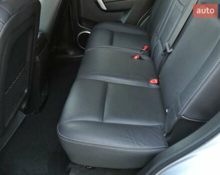 Серый Шевроле Каптива, объемом двигателя 2.2 л и пробегом 77 тыс. км за 13950 $, фото 13 на Automoto.ua