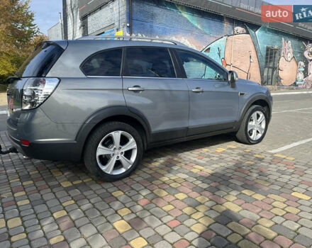 Серый Шевроле Каптива, объемом двигателя 2.2 л и пробегом 209 тыс. км за 12500 $, фото 6 на Automoto.ua