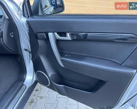 Серый Шевроле Каптива, объемом двигателя 2.23 л и пробегом 229 тыс. км за 10900 $, фото 22 на Automoto.ua