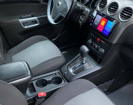 Серый Шевроле Каптива, объемом двигателя 2.4 л и пробегом 238 тыс. км за 9200 $, фото 7 на Automoto.ua