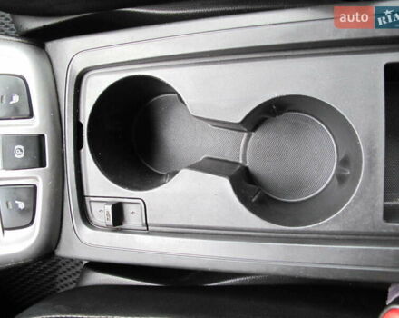 Шевроле Каптива 2013 в Киеве на Automoto.ua Серый Шевроле Каптива, объемом двигателя 2.38 л и пробегом 202 тыс. км за 10900 $, фото 76 на Automoto.ua