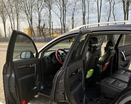 Серый Шевроле Каптива, объемом двигателя 2.2 л и пробегом 212 тыс. км за 12700 $, фото 5 на Automoto.ua